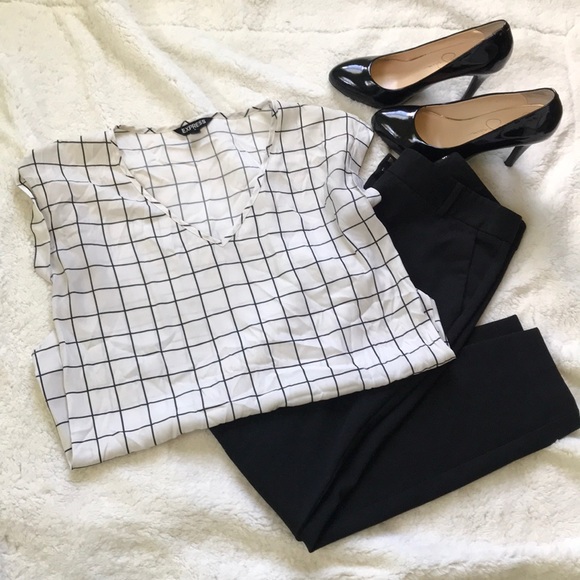 Express Blouse Top - Picture 6 of 6